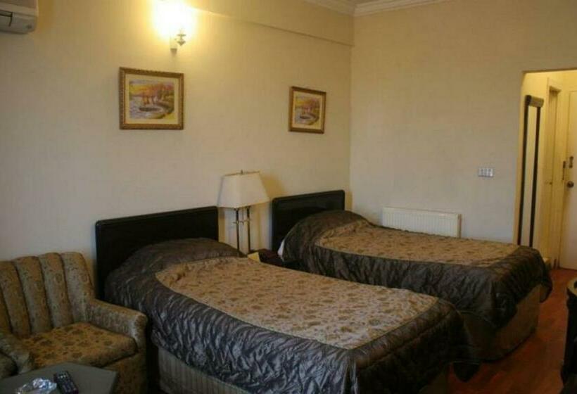 Executive Triple, Carlton Tower Hotel Lahore