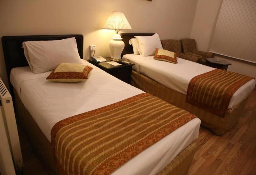 Deluxe Room, Carlton Tower Hotel Lahore