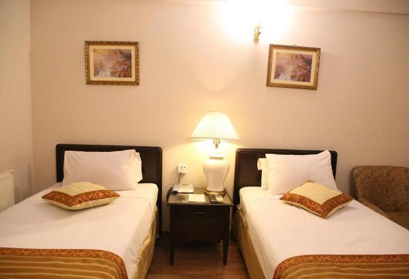 Deluxe Room, Carlton Tower Hotel Lahore