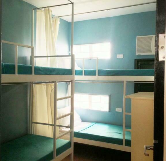 מיטה בחדר משותף, Crossroads Hostel Manila