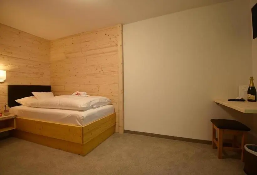 اتاق استاندارد یک تخته با بالکن, Privillage Stare B&b