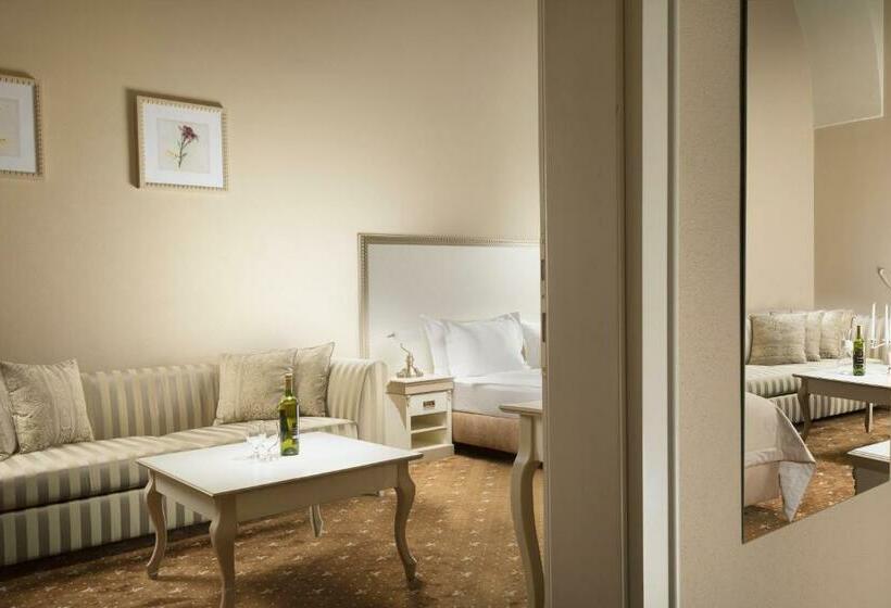 デラックススイート, Gino Park Palace