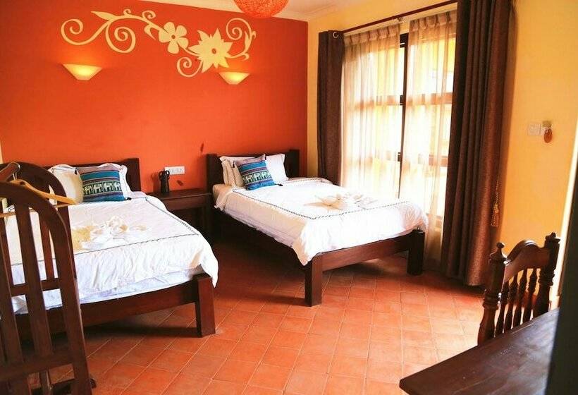 Deluxe Room Garden View, Homeland