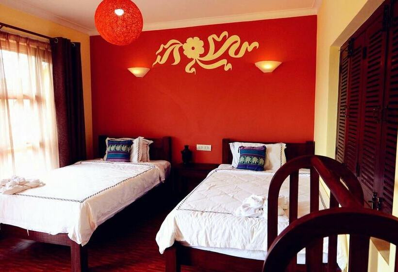 Deluxe Room, Homeland