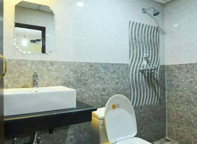 Deluxe Room, Homeland