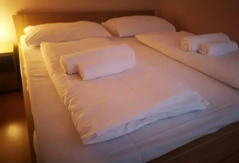 Huoneisto 1 Makuuhuone, Horský Hotel Hájenka