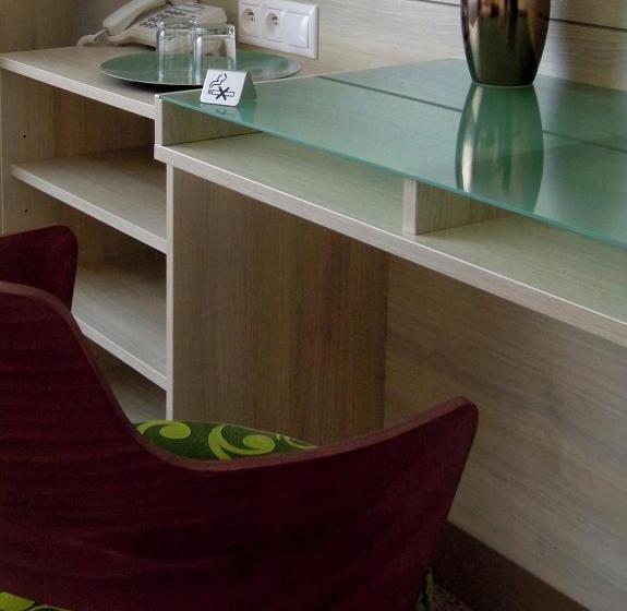 컴포트 룸, Kristína