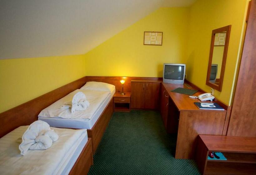 스탠다드 룸, Polovnik