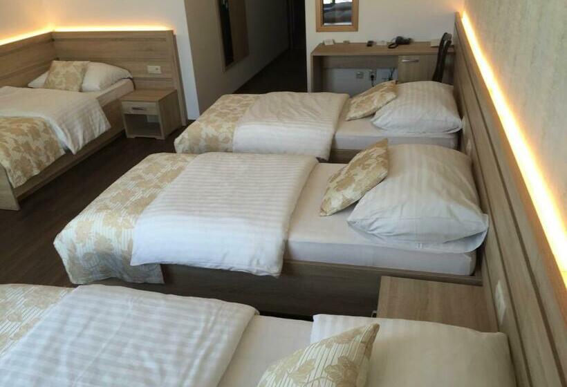 四人高级间, Samaria