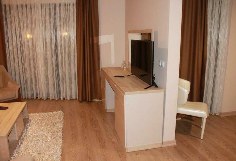 스위트, Mirage Hotel   Struga