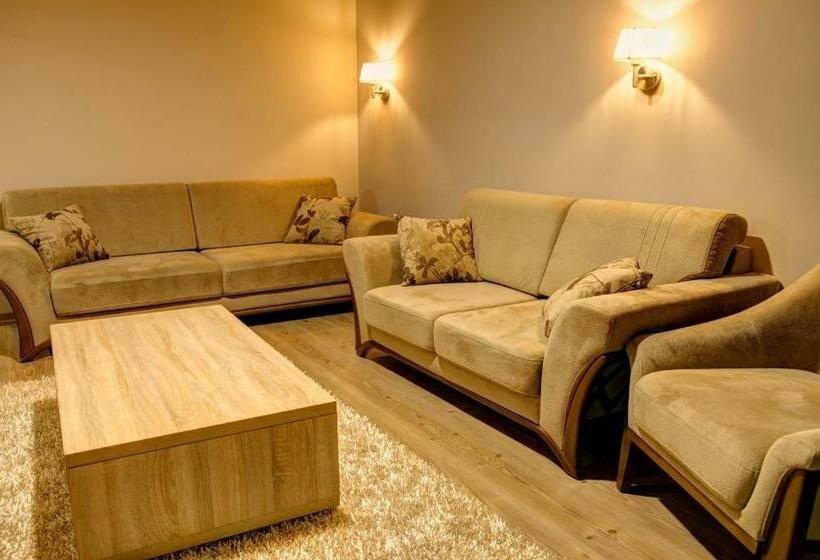 سوییت, Mirage Hotel   Struga