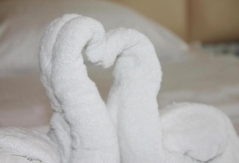 سوییت, Mirage Hotel   Struga