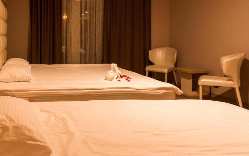 اتاق استاندارد چهار تخته, Mirage Hotel   Struga