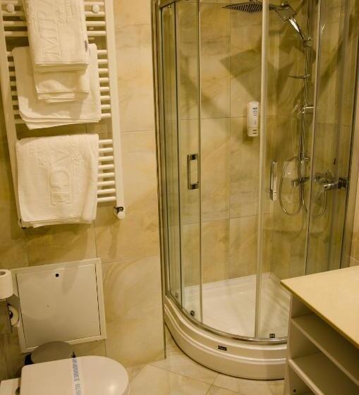 4인용 스탠다드 룸, Mirage Hotel   Struga