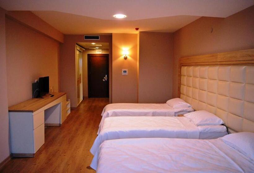 اتاق استاندارد چهار تخته, Mirage Hotel   Struga