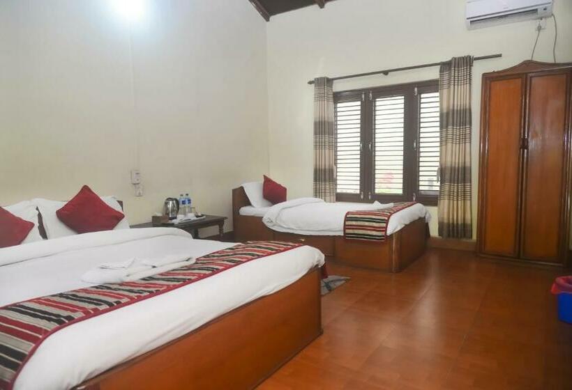 اتاق لوکس, Unique Wild Resort