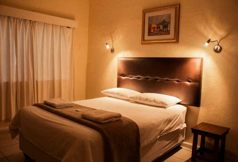 スタンダードルーム, Big Blue Backpackers