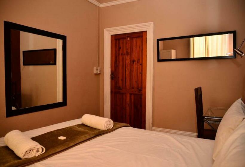 バス共有のスタンダードルーム, Big Blue Backpackers