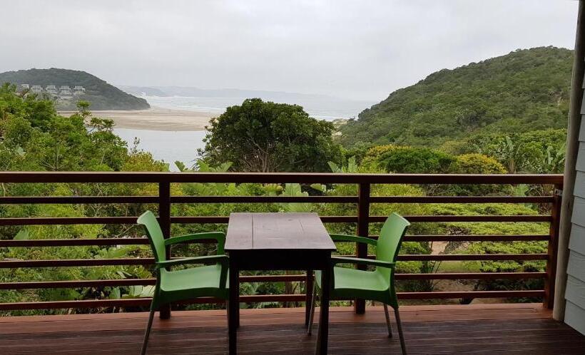 オーシャンビューデラックスルームバルコニー付き, Buccaneers Beach Lodge, Chintsa, South Africa