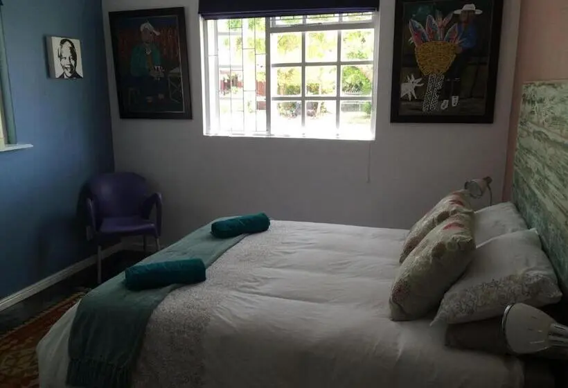 Perhehuone, Hermanus Backpackers & Budget Accommodation