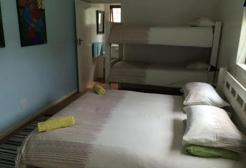 Perhehuone, Hermanus Backpackers & Budget Accommodation
