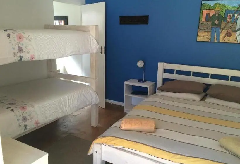 Perhehuone, Hermanus Backpackers & Budget Accommodation