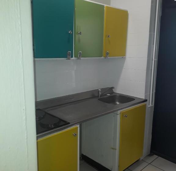 海の見えるスタンダードスタジオ, Seaboard Hotel & Holiday Apartments