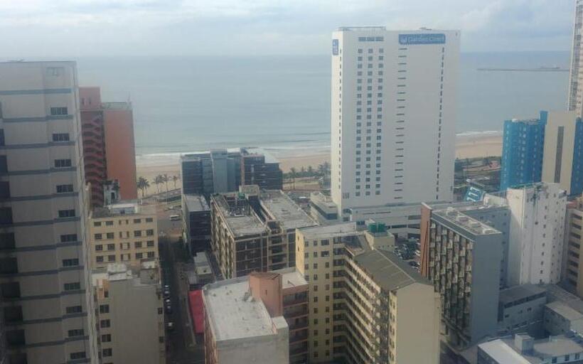 海の見えるスタンダードスタジオ, Seaboard Hotel & Holiday Apartments