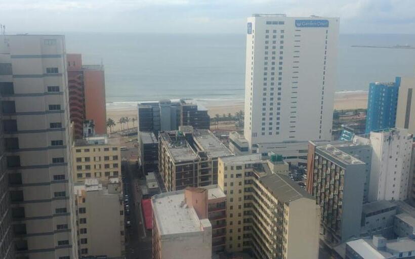 海の見えるスタンダードスタジオ, Seaboard Hotel & Holiday Apartments