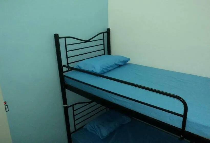 اتاق استاندارد یک نفره, Spot On 89872 Kuantan Backpackers
