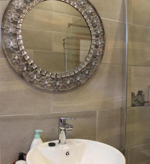 غرفة ديلوكس, Central Hotel Guest House