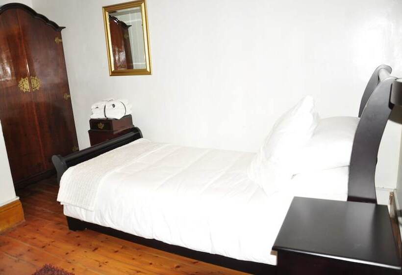 غرفة قياسية, Central Hotel Guest House