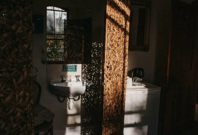 スタンダードルーム, Cummings Guesthouse