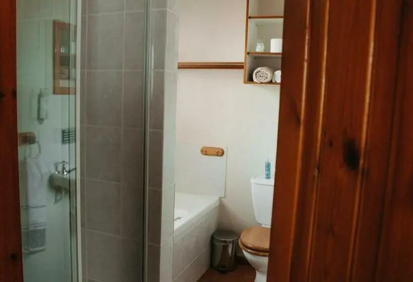 デラックスルーム, Cummings Guesthouse