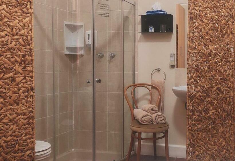 غرفة قياسية فردية, Cummings Guesthouse