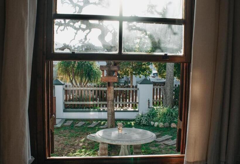 غرفة قياسية فردية, Cummings Guesthouse