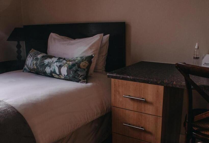 غرفة قياسية فردية, Cummings Guesthouse