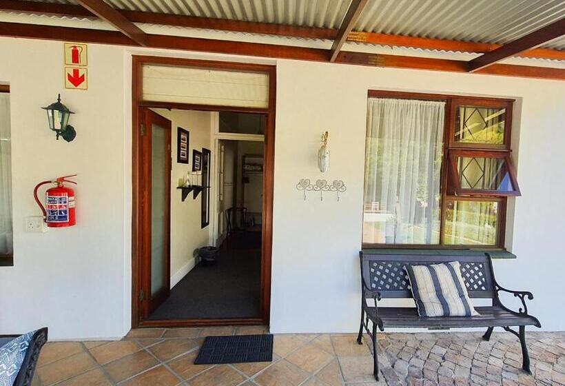 غرفة أساسية, Cummings Guesthouse