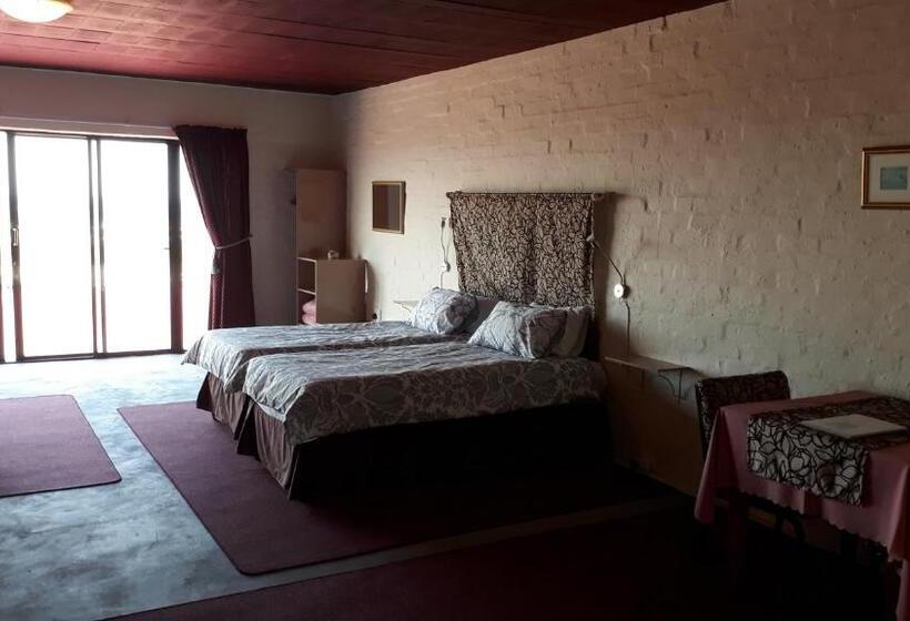 Triple Room Sea View, Jack's Seaview Inn