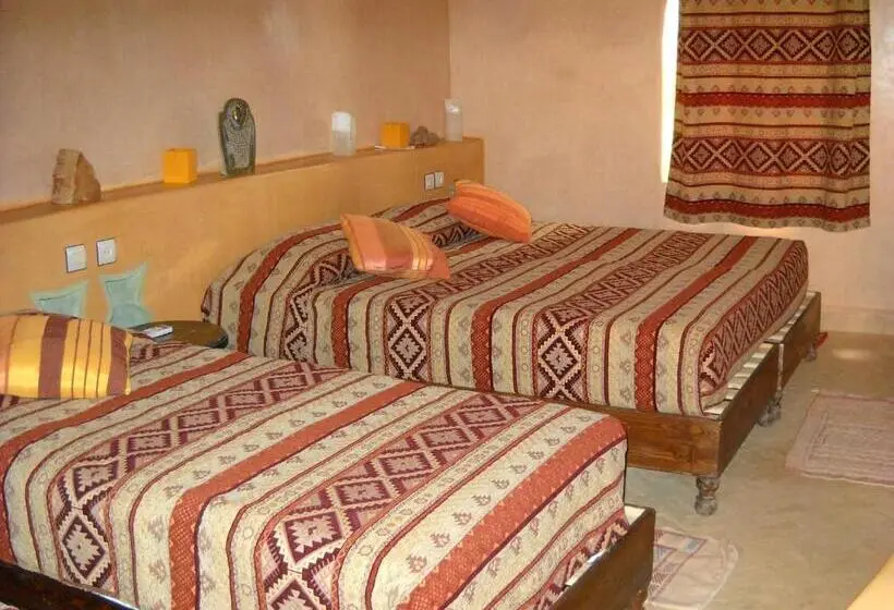 اتاق استاندارد سه نفره, Maison Merzouga Guest House