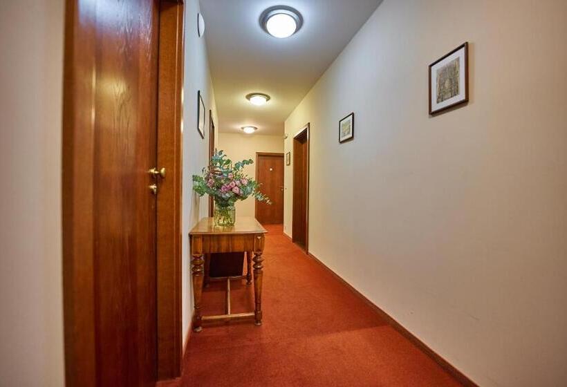 Standardrum, Pension & Restaurant Patriot Trnava