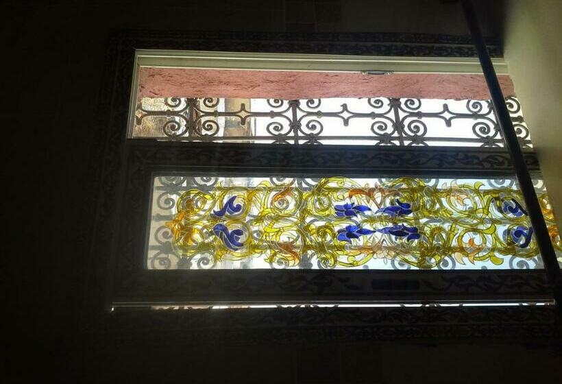 스탠다드 룸, Riad Malak