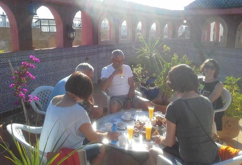 컴포트 트리플 룸, Riad Malak