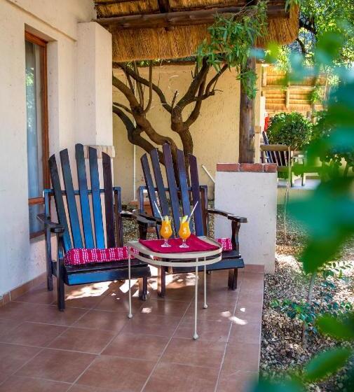 샬레, Thaba Legae Guest Lodge
