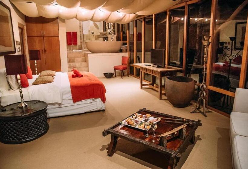 جناح ديلوكس سرير كينج, Trogon House And Forest Spa