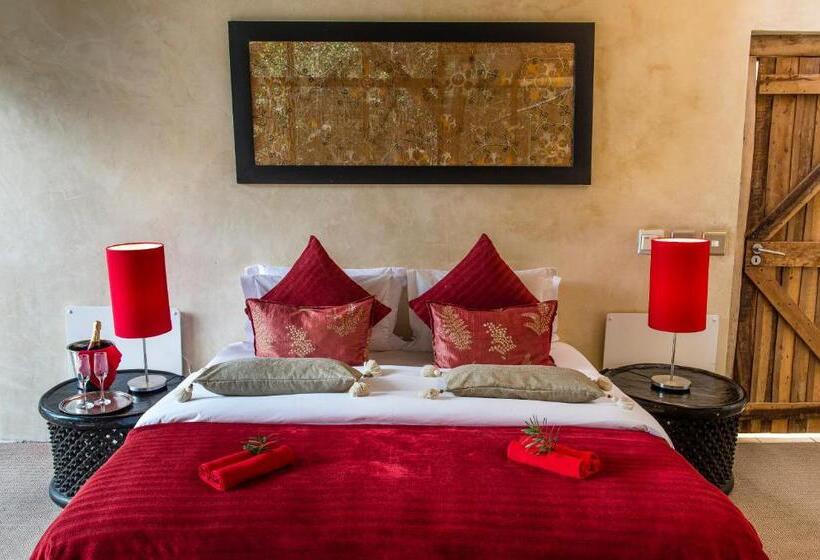 جناح ديلوكس سرير كينج, Trogon House And Forest Spa