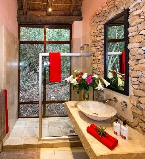 スタンダードルーム, Trogon House And Forest Spa