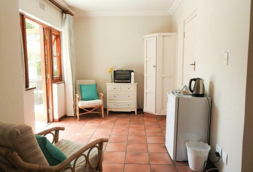 带大床的标准间, Wilderness On Sea