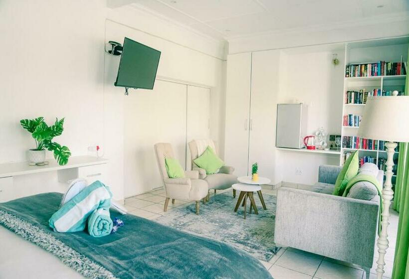 带大床的高级房间, Wilderness On Sea