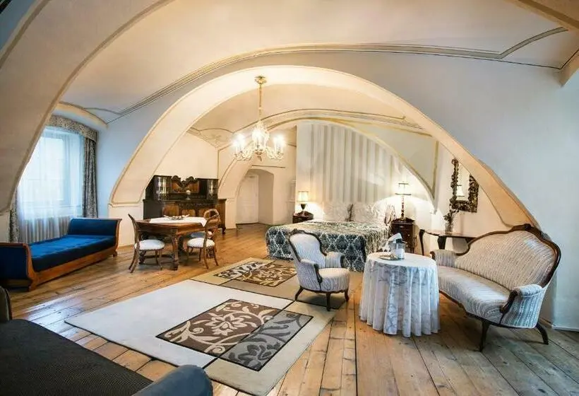 スイート, Chateau Grandcastle